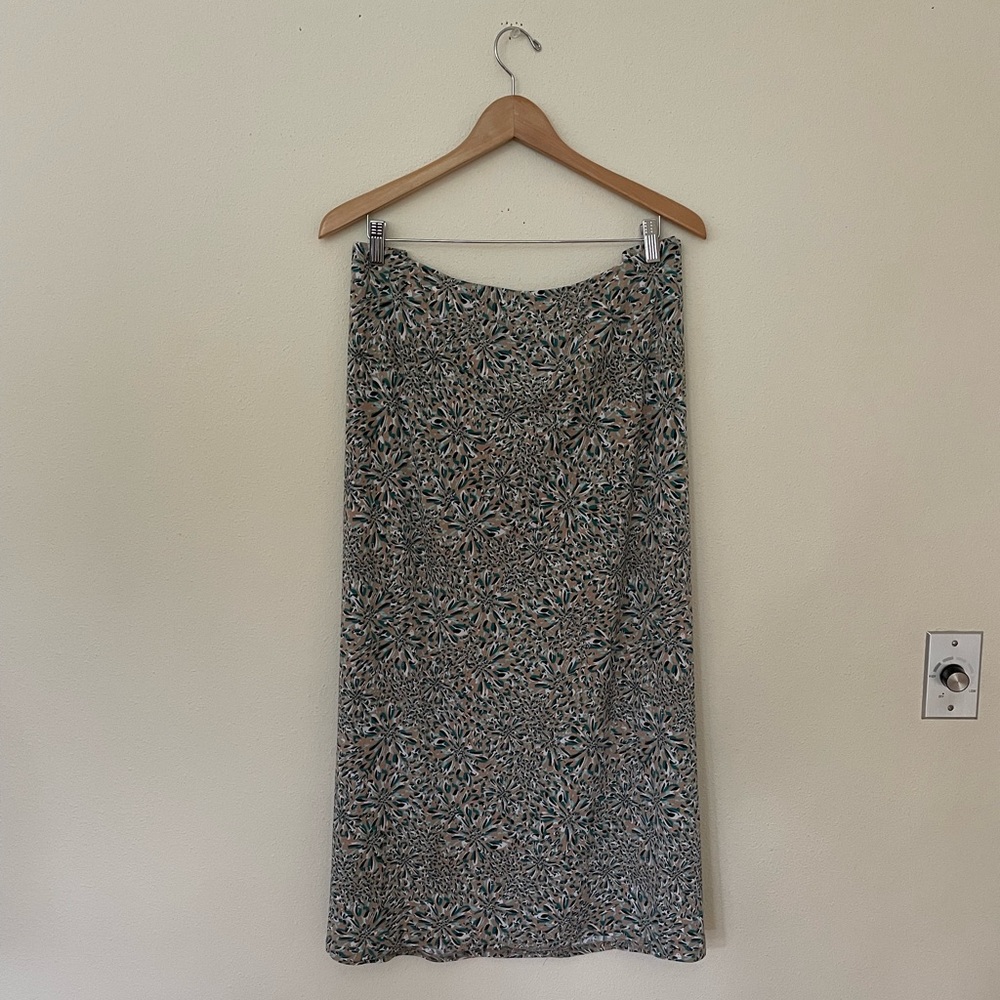 ❄️Monroe & Main woman’s plus maxi skirt